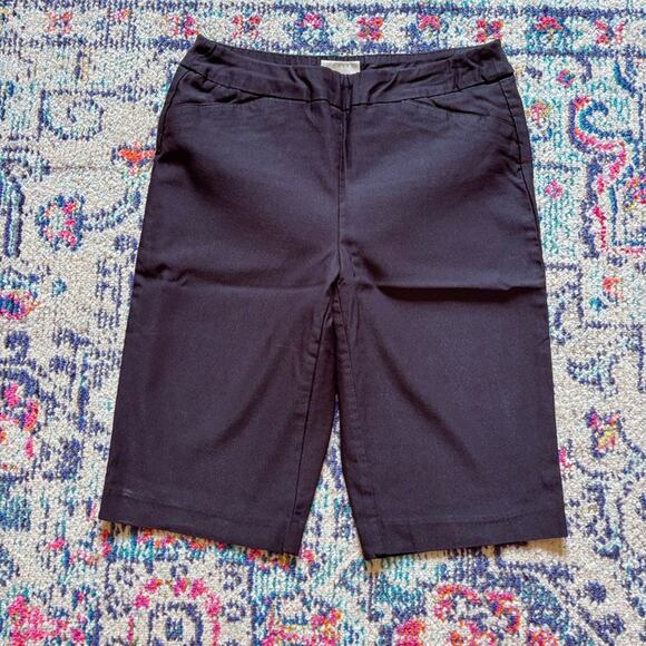 Chico’s So Slimming Charcoal Grey Pull-On Bermuda Shorts – Size 0 Short 🖤 - Picture 1 of 5